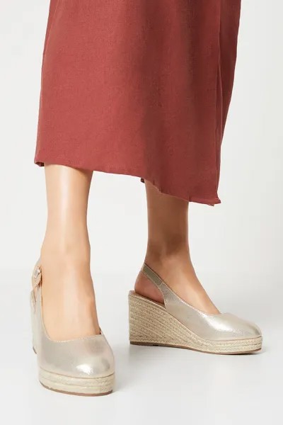 Туфли Riya на танкетке с ремешком на пятке Dorothy Perkins, золото