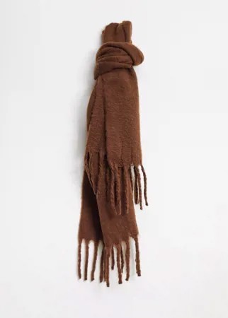 Темно-коричневый шарф из переработанного полиэстера Monki Elsa