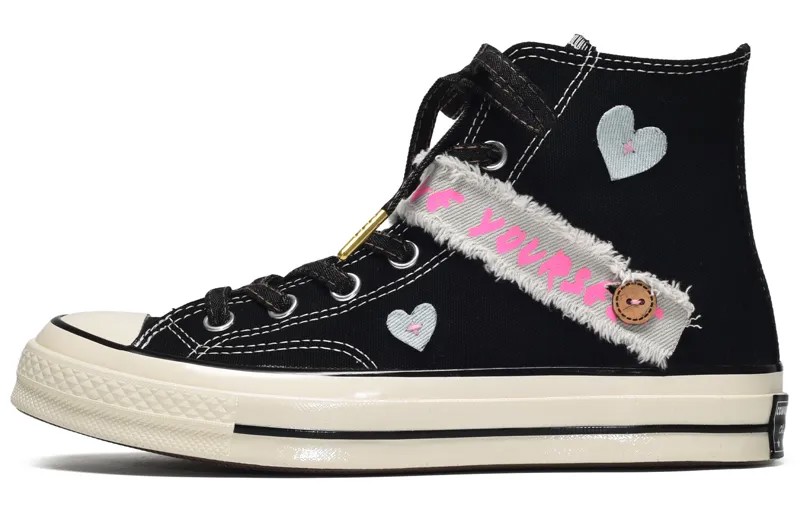 1970-е годы. Кеды унисекс с высоким берцем, черные/розовые. Converse