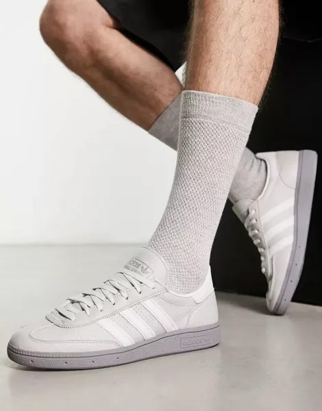 Серые кроссовки на резиновой подошве adidas Originals Handball Spezial