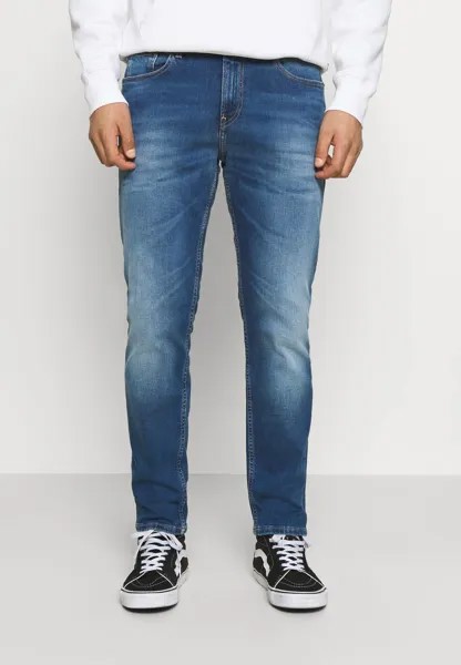 Джинсы свободного кроя Tommy Jeans