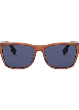 Burberry Eyewear солнцезащитные очки Logo Appliqué Square