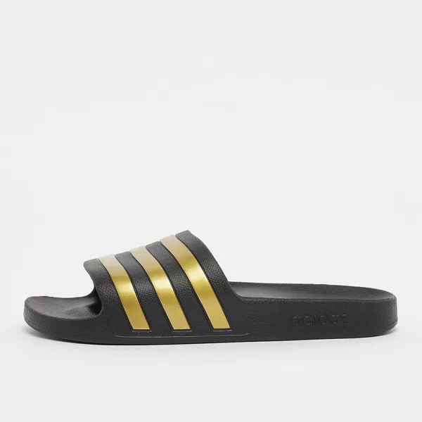 Шлепанцы adilette Aqua Badelatschen adidas Originals, цвет core black/gold met./core black