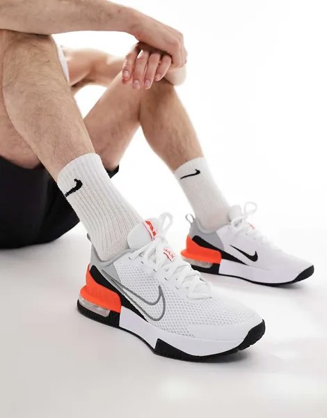 Nike Training – Air Max Alpha 6 – Бело-красная спортивная обувь