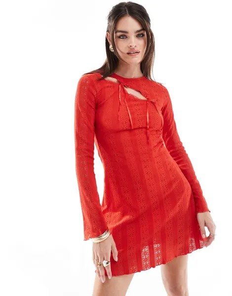 Красное платье мини с двойным вырезом и бантом Miss Selfridge