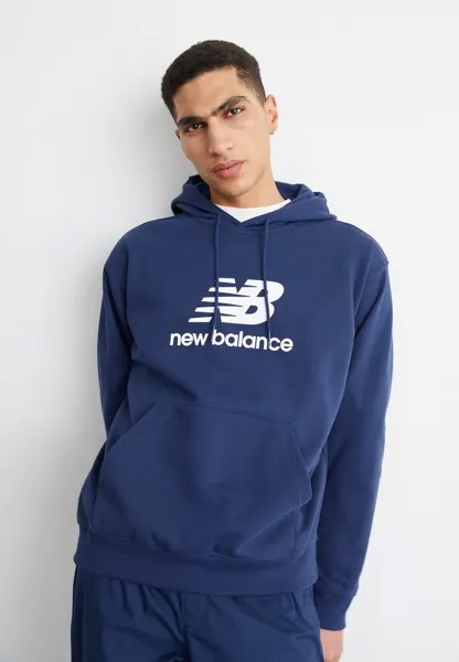 Толстовка SPORT ESSENTIALS STACKED LOGO HOODIE New Balance, цвет navy