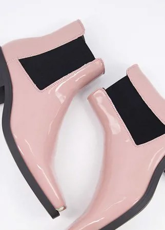 Розовые лакированные ботинки челси для широкой стопы в стиле вестерн на кубинском каблуке с металлической фурнитурой ASOS DESIGN-Розовый цвет