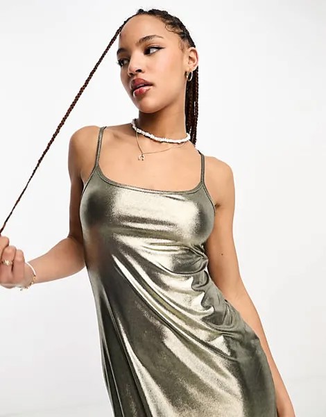 Золотое платье-комбинация макси с эффектом металлик Miss Selfridge Festival