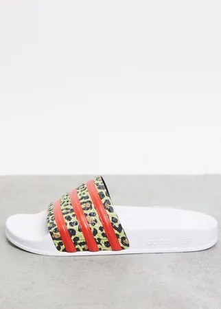 Белые шлепанцы с леопардовым принтом adidas Originals Adilette-Белый