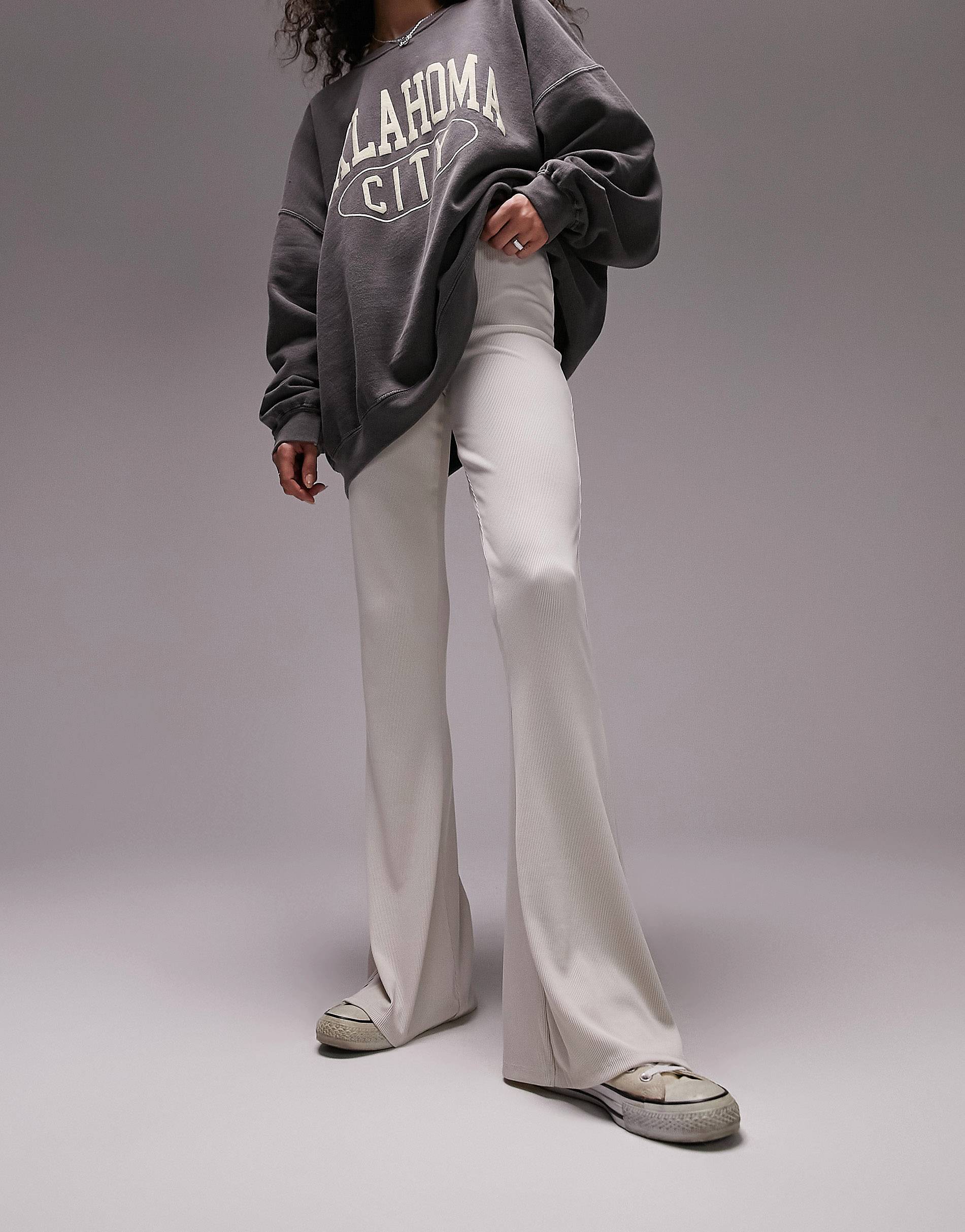Белые брюки в рубчик с расклешенными рукавами премиум-класса Topshop