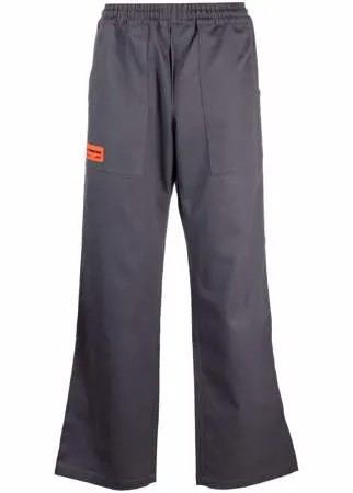 Heron Preston спортивные брюки с нашивкой-логотипом