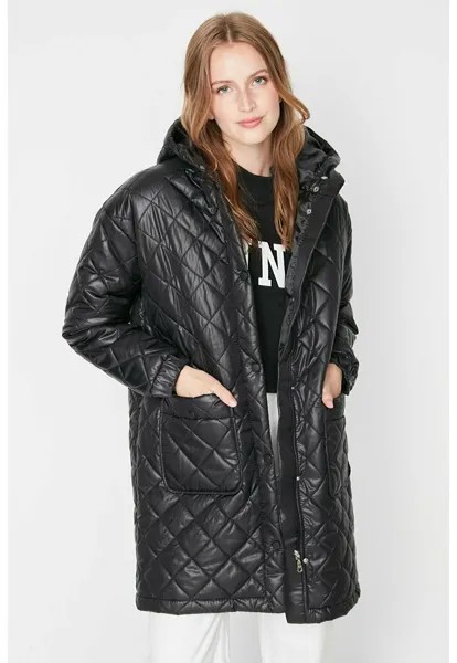 Зимнее пальто Trendyol, цвет black