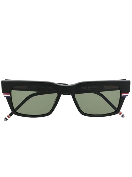 Thom Browne Eyewear солнцезащитные очки в квадратной оправе с полосками RWB