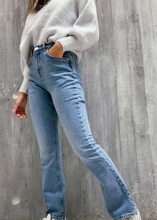 Расклешенные джинсы в стиле 70-х с завышенной талией ASOS DESIGN Petite-Синий