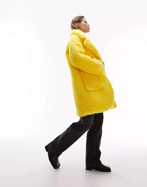 Желтое объемное пальто борга Topshop