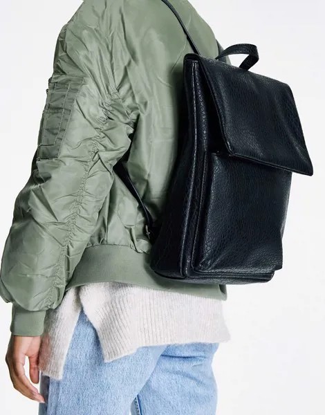 Мягкий рюкзак в минималистичном стиле из зернистой искусственной кожи с клапаном ASOS DESIGN-Черный цвет