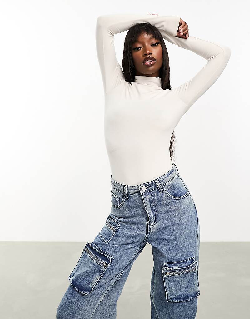 ASOS DESIGN – Бежевое боди с высоким воротником и длинными рукавами
