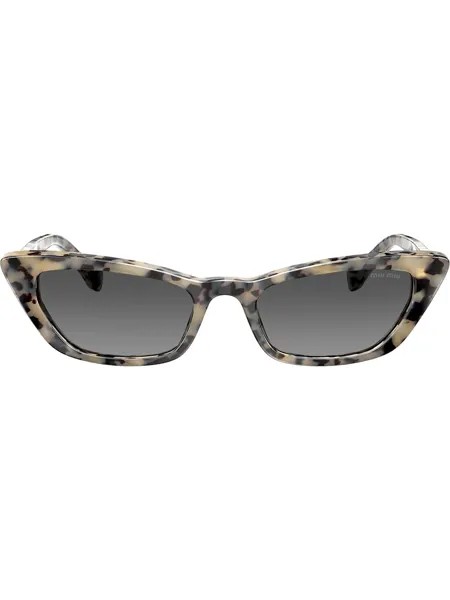 Miu Miu Eyewear солнцезащитные очки в оправе 'кошачий глаз'