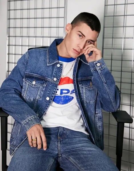 Классическая джинсовая куртка средне-выбеленного винтажного оттенка ASOS DESIGN-Голубой