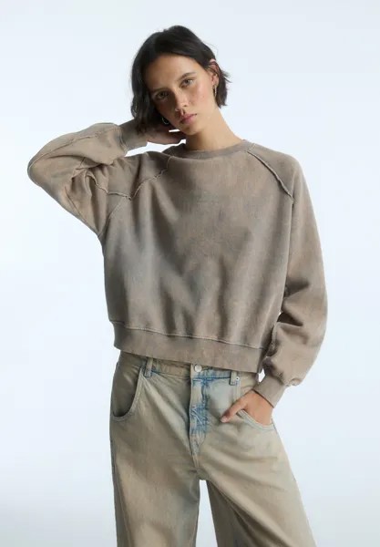 Толстовка ROUND NECK FADED PULL&BEAR, цвет brown