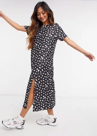 Черное платье-футболка миди в стиле oversized с принтом в виде пятен Urban Threads-Голубой