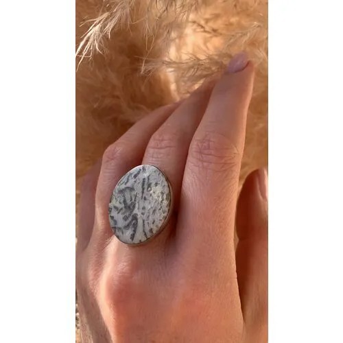 Кольцо True Stones, размер 18, бежевый