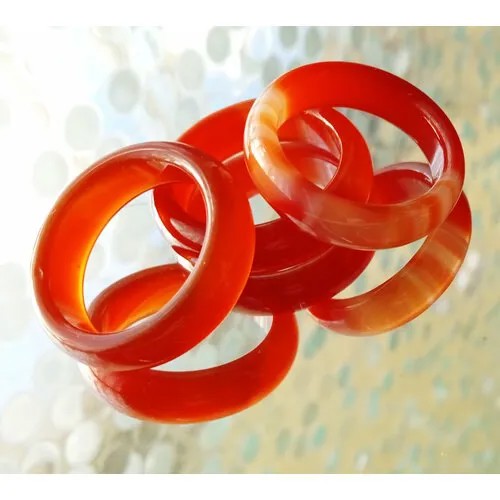 Славянский оберег, кольцо Кольцо Сердолик гладкое цельный камень защитный оберег и лекарь счастливый талисман, сердолик, размер 16.5, оранжевый
