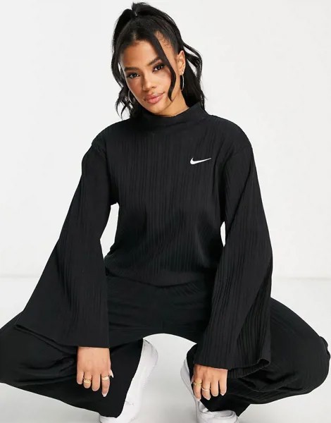 Черный трикотажный лонгслив в рубчик с небольшим логотипом-галочкой Nike