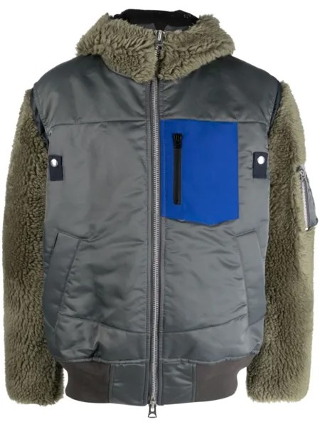 Sacai куртка в стиле колор-блок с капюшоном, серый
