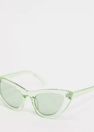 Зеленые солнцезащитные очки 