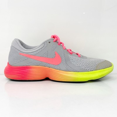 Nike Girls Revolution 4 AR2417-001 Серые кроссовки для бега, размер 6 лет