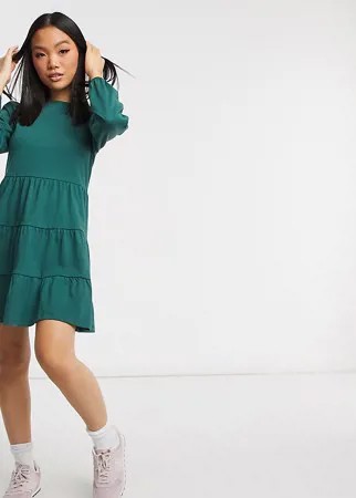Свободное платье мини зеленого цвета с ярусной юбкой и длинными рукавами ASOS DESIGN Petite-Зеленый цвет