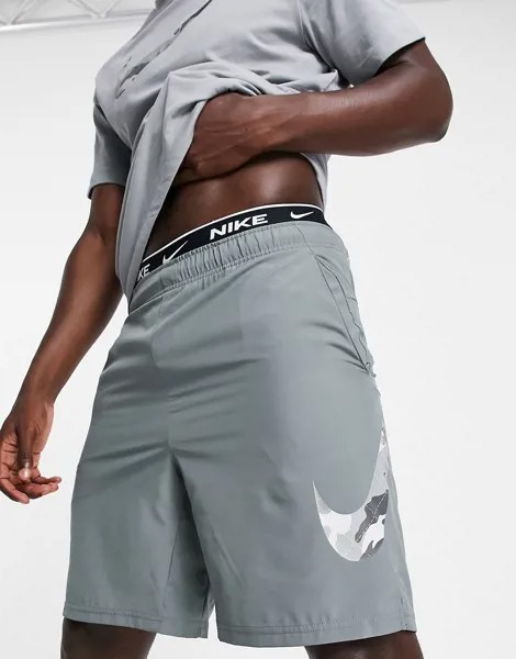 Светло-серые шорты с камуфляжной отделкой Nike Training Flex-Серый