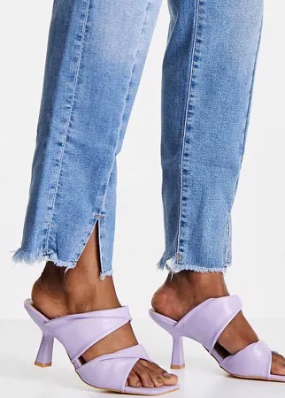 Сиреневые босоножки-мюли на каблуке с перекрещивающимися ремешками Glamorous Wide Fit-Фиолетовый цвет