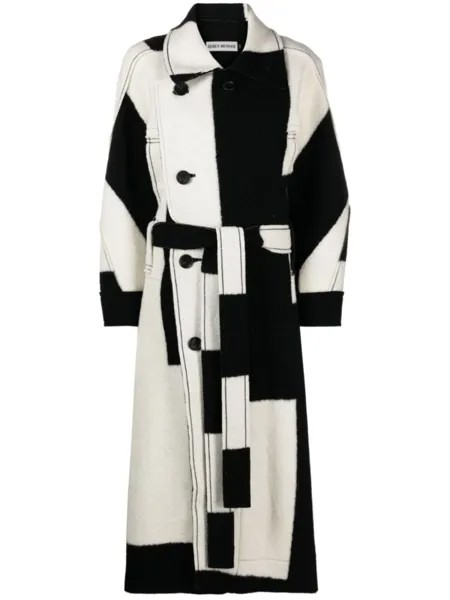 Issey Miyake двубортное пальто Rectilinear Milled в клетку, черный