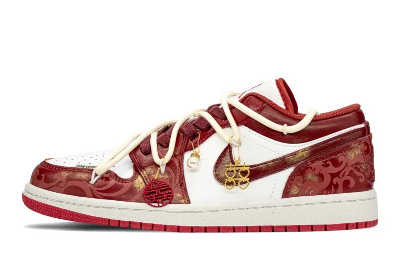 Кроссовки Air Jordan 1 Vintage Basketball Shoes Women's Low-top Red/Gold, золотой
