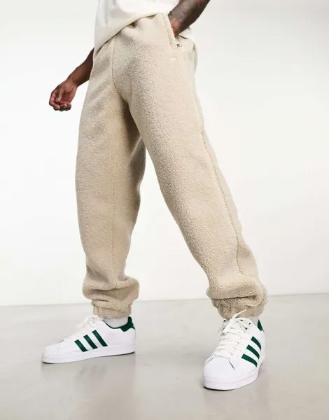 Бежевые флисовые джоггеры adidas Originals Premium Essentials
