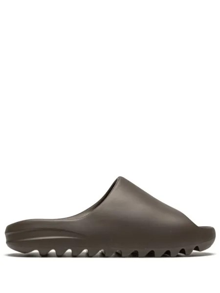 Adidas шлепанцы YEEZY Soot, коричневый