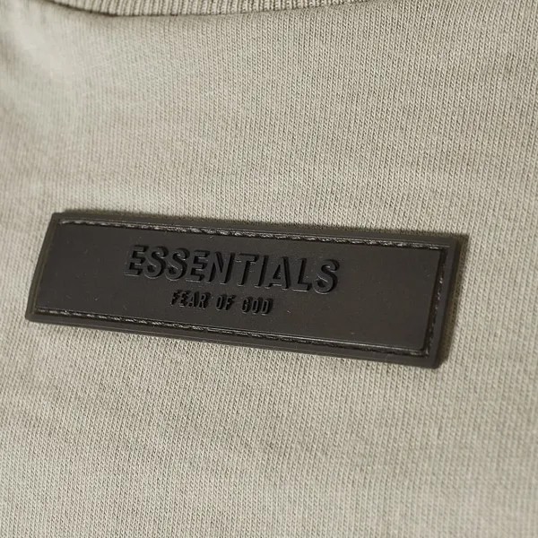 Футболка Fear of God ESSENTIALS Kids Logo Long Sleeve Tee