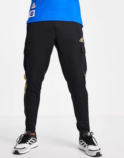 Черные джоггеры с карманами и тремя желтыми полосками adidas Football-Черный цвет