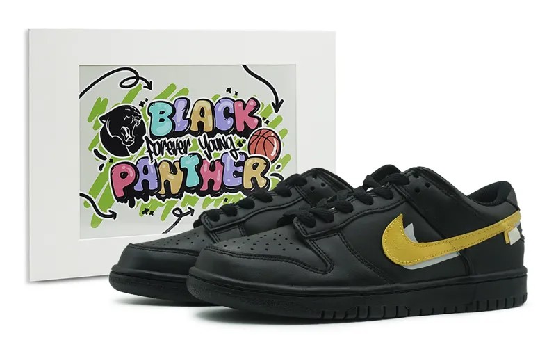 Кроссовки Nike Dunk Skateboarding Shoes Women's Low-top Black/gold, черный/золотой