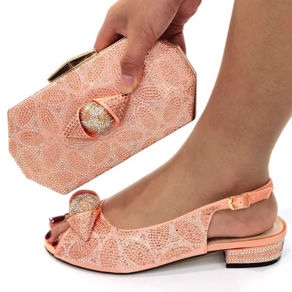 Комплект из туфель и сумочки персикового цвета на низком каблуке и сумочки, женские сандалии с клатчем, дамские туфли CR123, высота 2021 см, 2,8