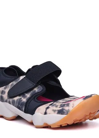 Сандалии Nike