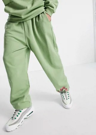 Пастельно зеленые джоггеры от комплекта свободного кроя с цветочным принтом ASOS Actual-Зеленый цвет