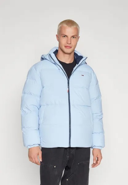 Пуховик ESSENTIAL JACKET Tommy Jeans, шамбре синий