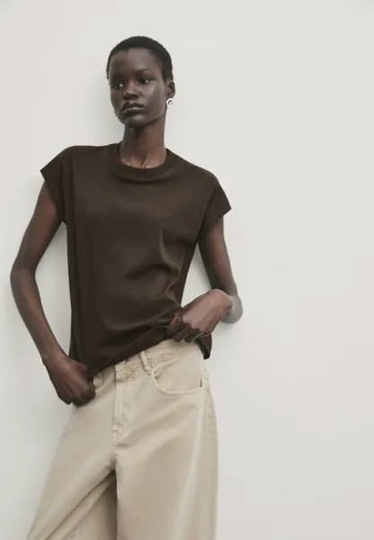 Базовая футболка Drop Sleeve Massimo Dutti, цвет dark brown