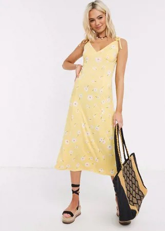 Желтый сарафан миди с завязками на бретелях и принтом ASOS DESIGN