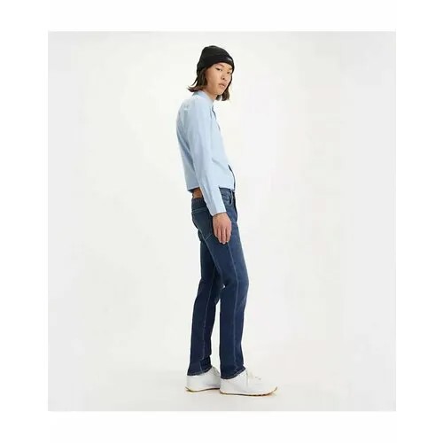 Джинсы зауженные Levi's, размер W31/L34, голубой