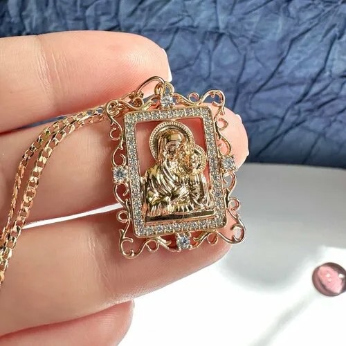Нательная иконка Божьей Матери с Богомладенцем (Казанская), цепочка 50 см. (XUPING, гальваническое золочение)