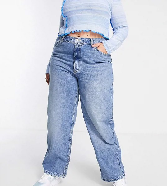 Свободные джинсы выбеленного голубого цвета из органического хлопка ASOS DESIGN Curve-Голубой